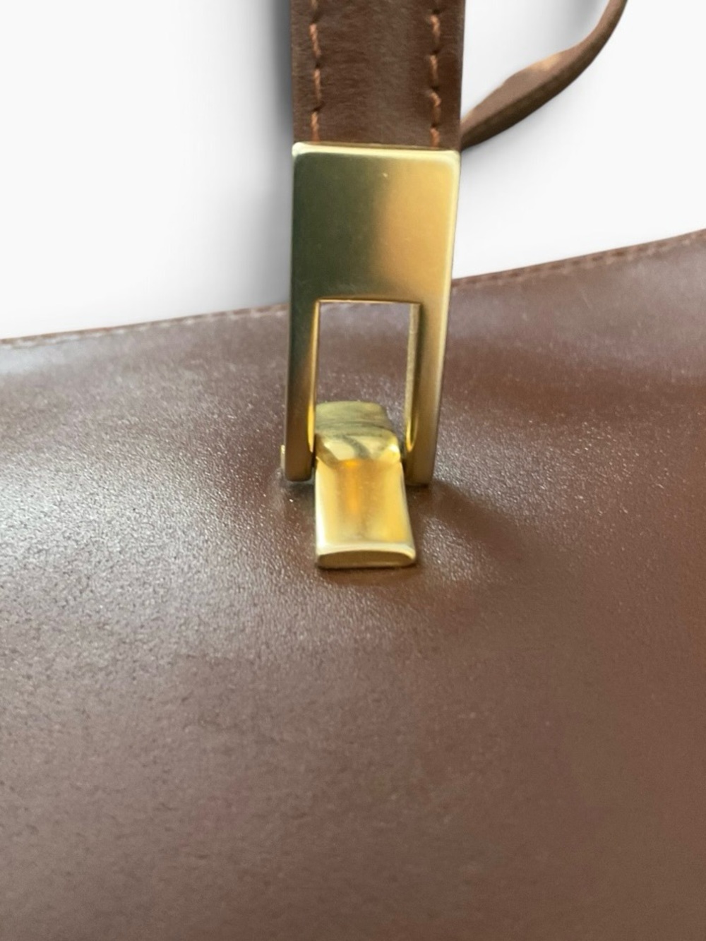 SAGI EAST - West Style Leather Shoulder Bag Dual Straps Top Zip Closure - Picture 7 of 10